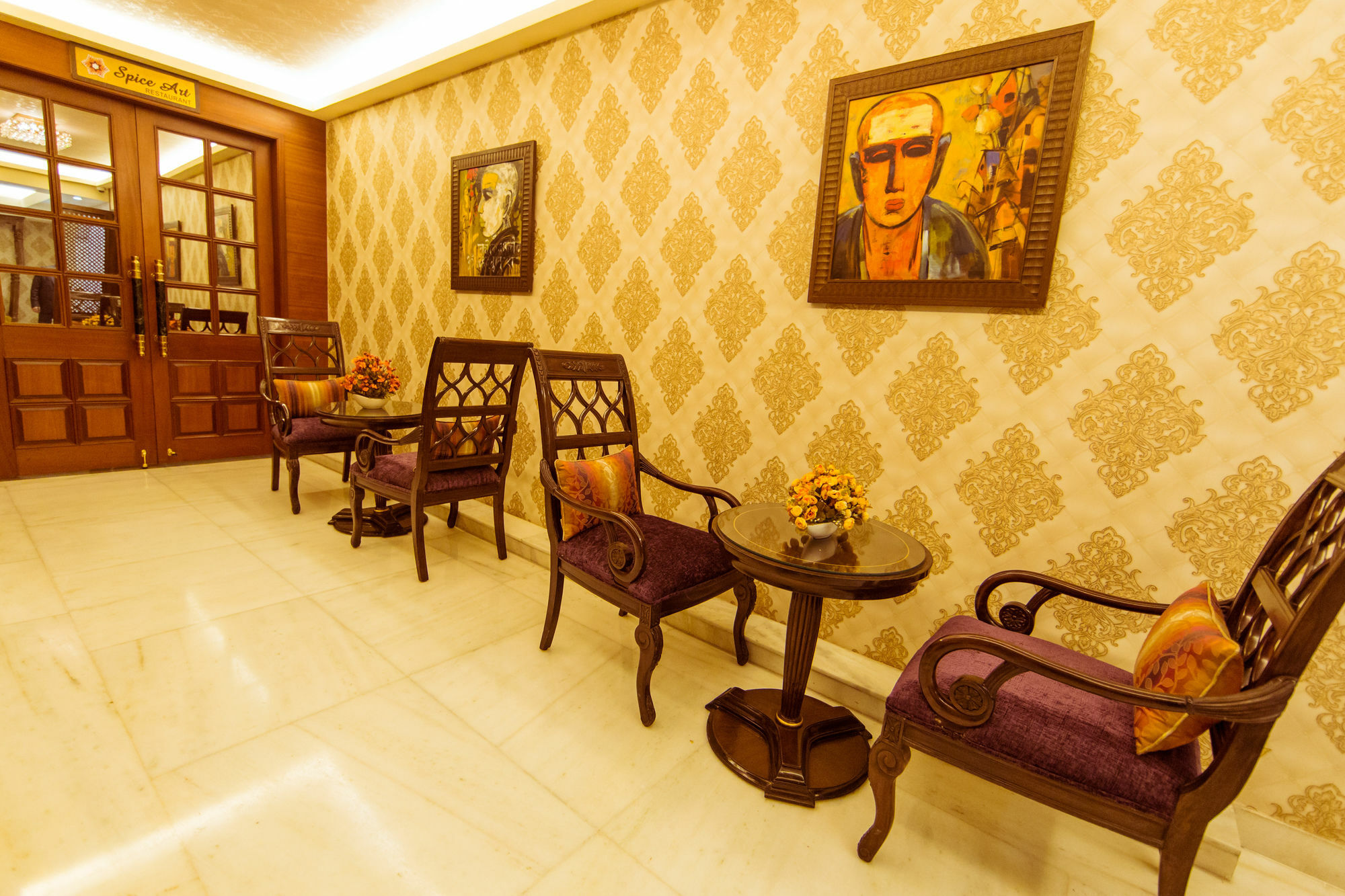 Clark International Hotel Делхи Екстериор снимка