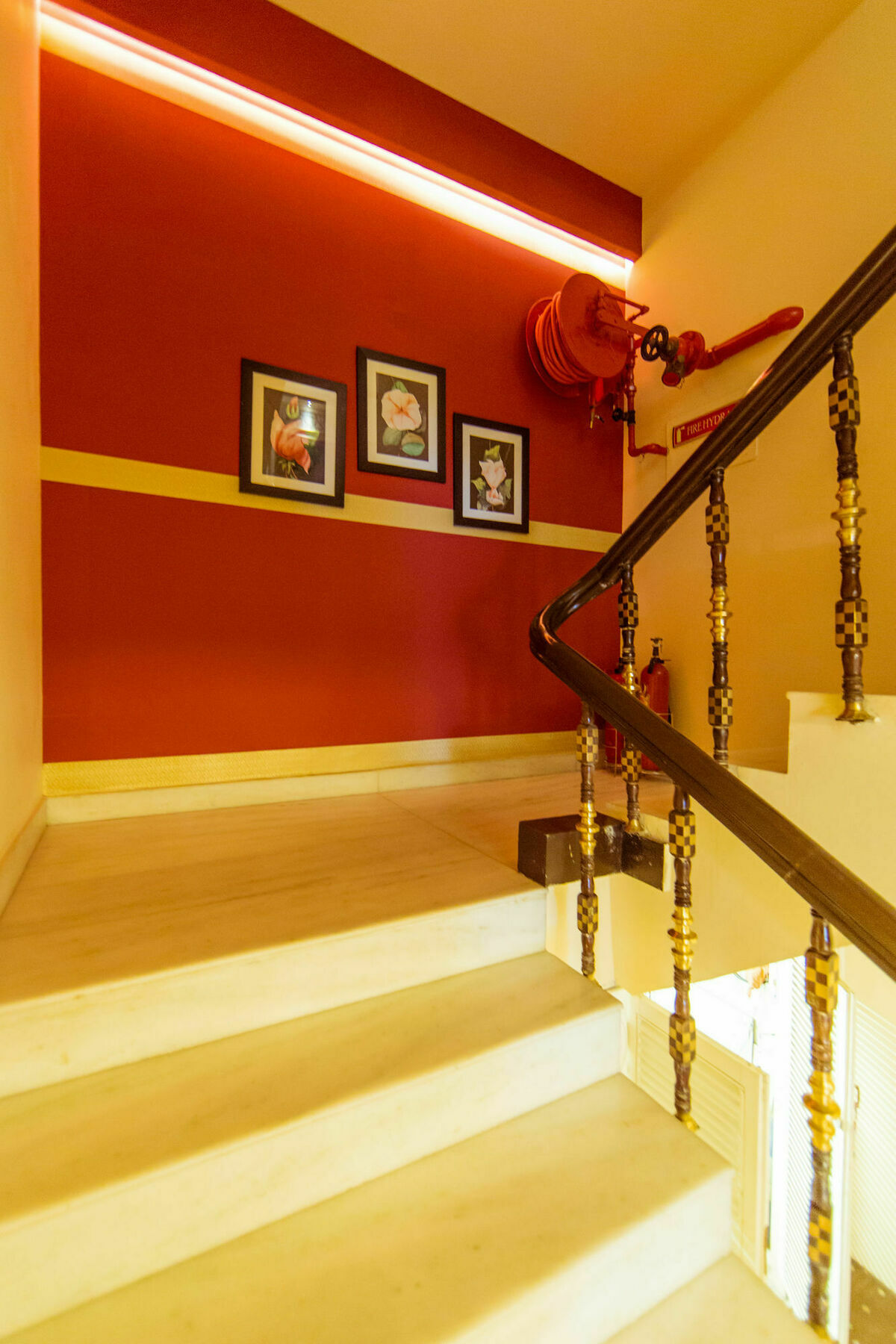 Clark International Hotel Делхи Екстериор снимка